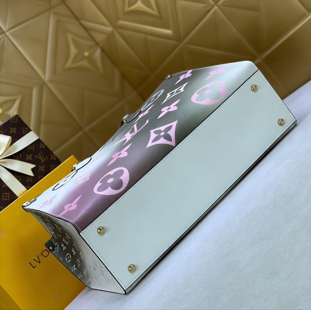 <AUTHENTIC>Louis Vuitton canvas tote bag in White - Picture 5 of 6